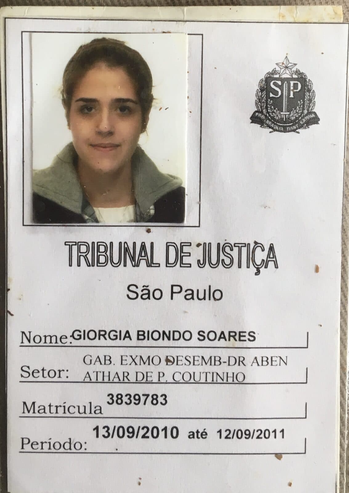 Carteira funcional de Giorgia no Tribunal de Justiça de São Paulo, período do Direito Penal