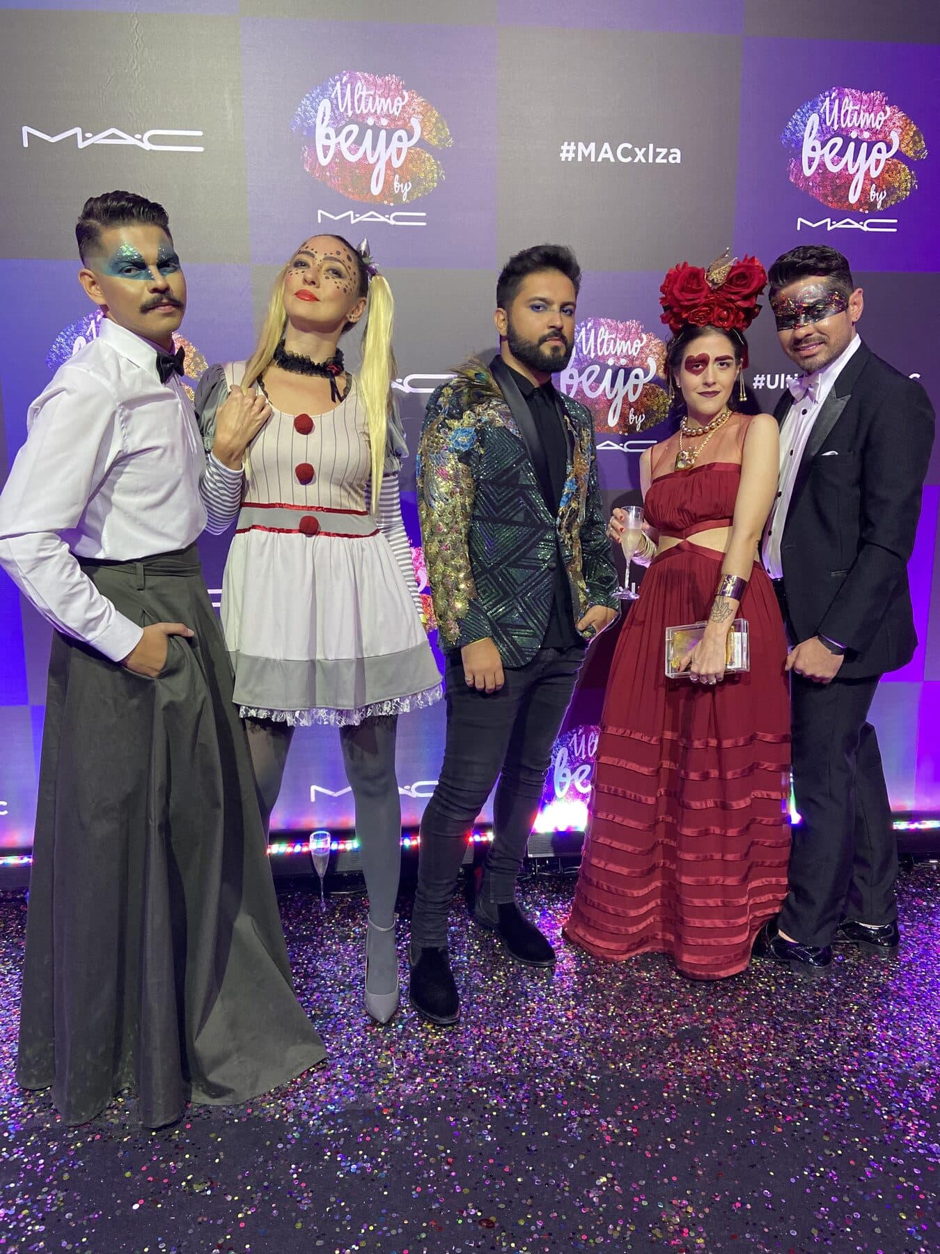 Baile de carnaval Último Beijo, da MAC Cosmetics